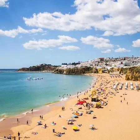 In Old Town - 5 Min Walking To The Apartamento Albufeira