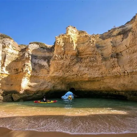 Apartamento In Old Town - 5 Min Walking To The Albufeira