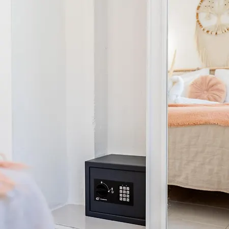 In Old Town - 5 Min Walking To The אלבופיירה