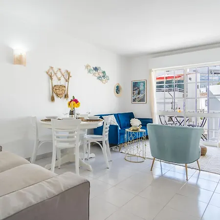 Apartment In Old Town - 5 Min Walking To The