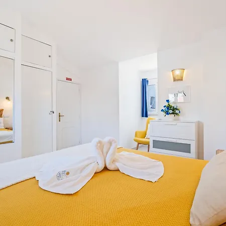 Apartment In Old Town - 5 Min Walking To The