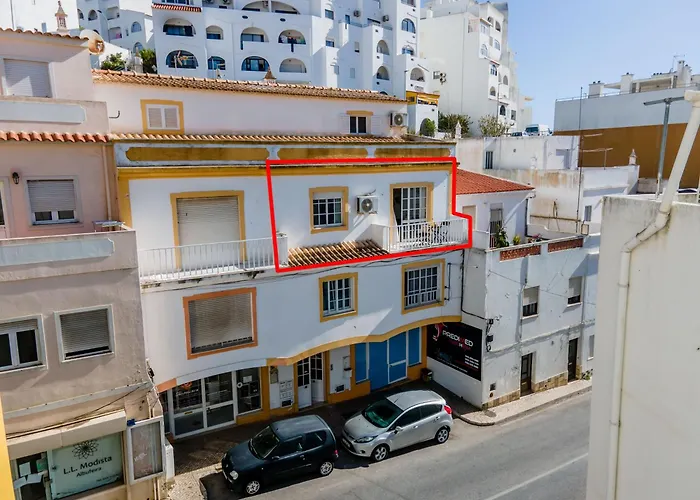 In Old Town - 5 Min Walking To The Apartment Albufeira